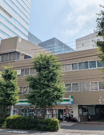 横浜営業所のビル